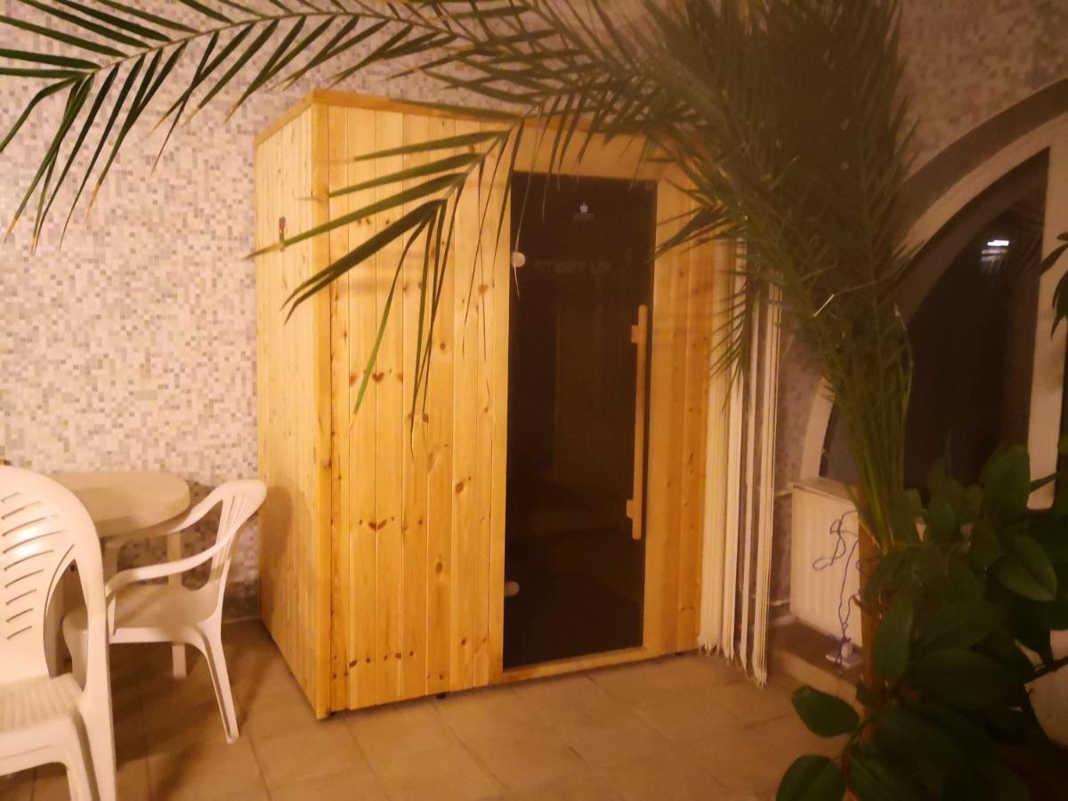 Kupola Apartman Szeged Exteriör bild